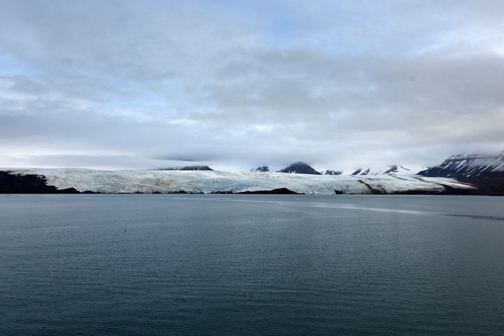 Nordenskiöld glacier. (Thomas Nilsen/The Independent Barents Observer)