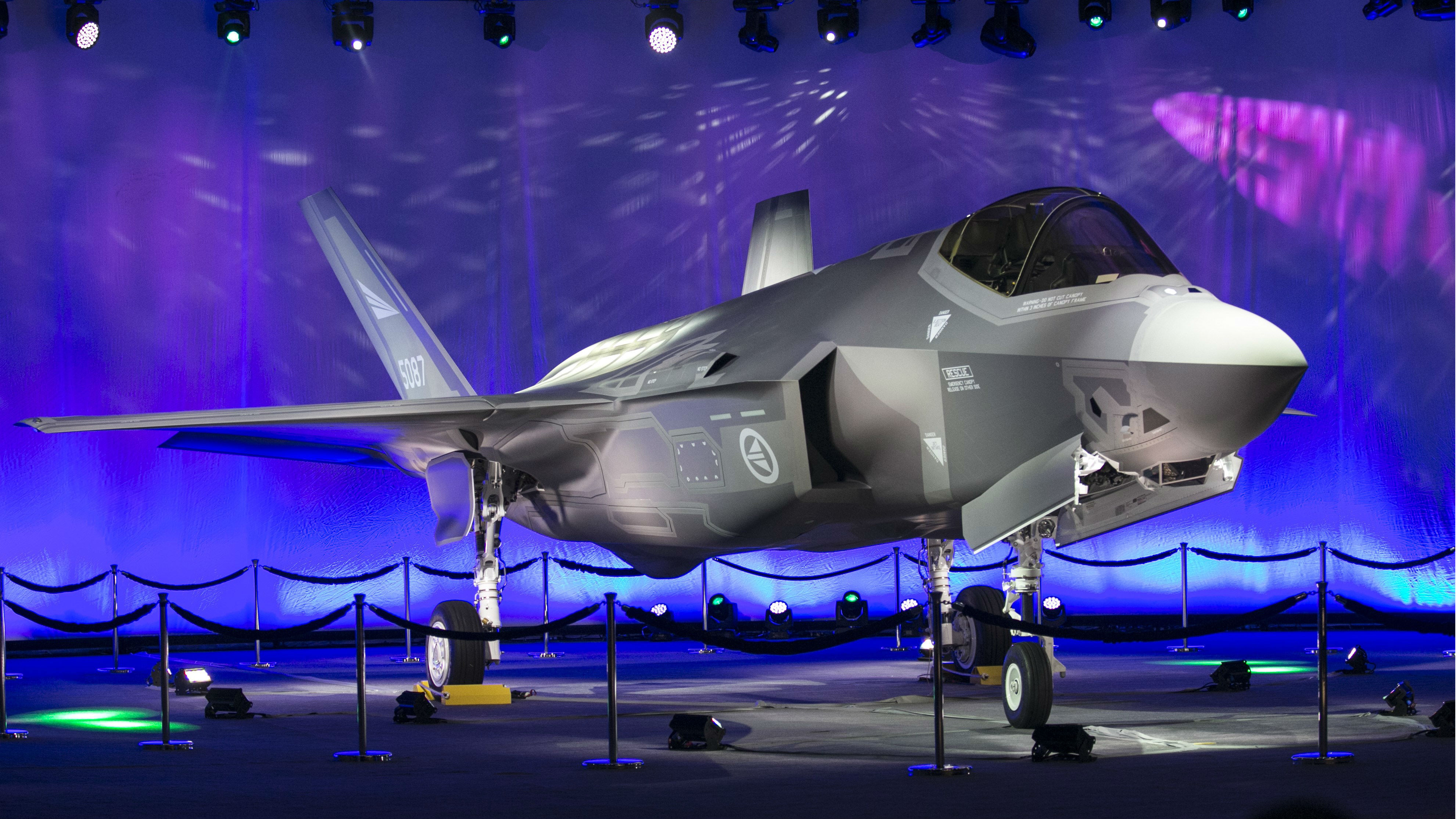 the-f-35-joint-strike-fighter-s-pretty-good-year-breaking-defense