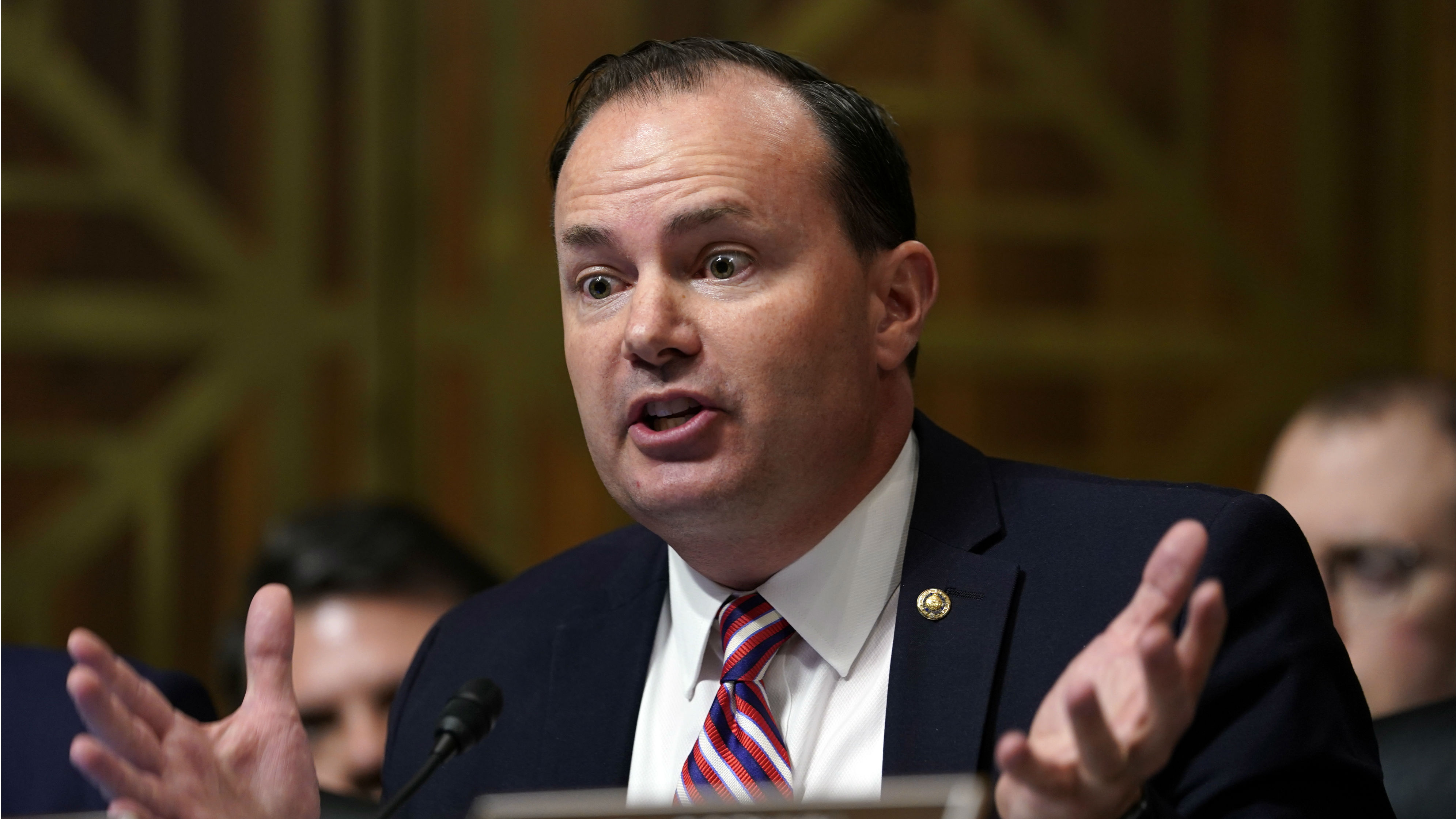 Utah Senator Mike Lee Insists He S Not A Bootlicker For Trump During