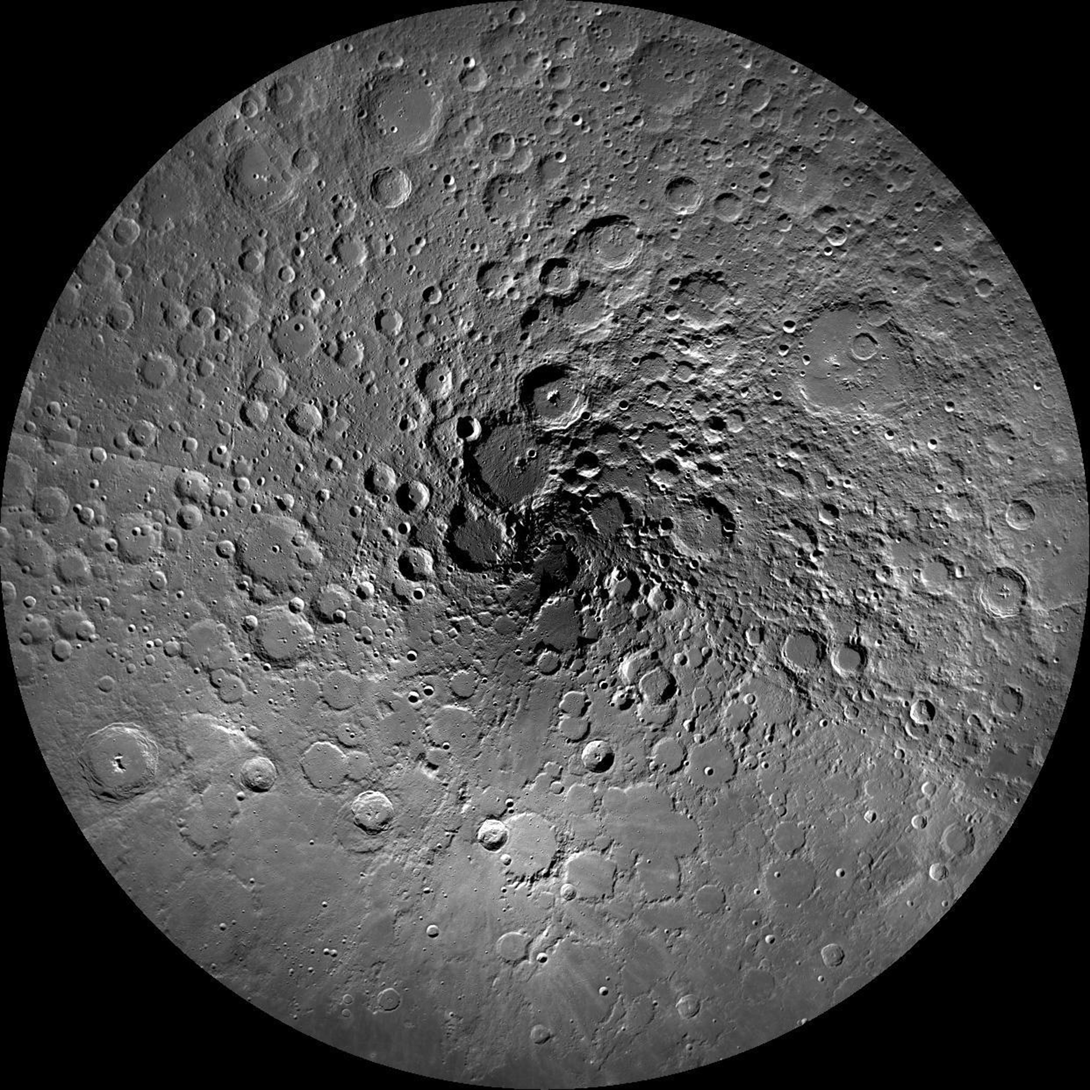 Луна поверхность кратеры. Кеплер (лунный кратер). Кратер Коперник на Луне. Кратер Эрмит Луна. Кратер Коперник.