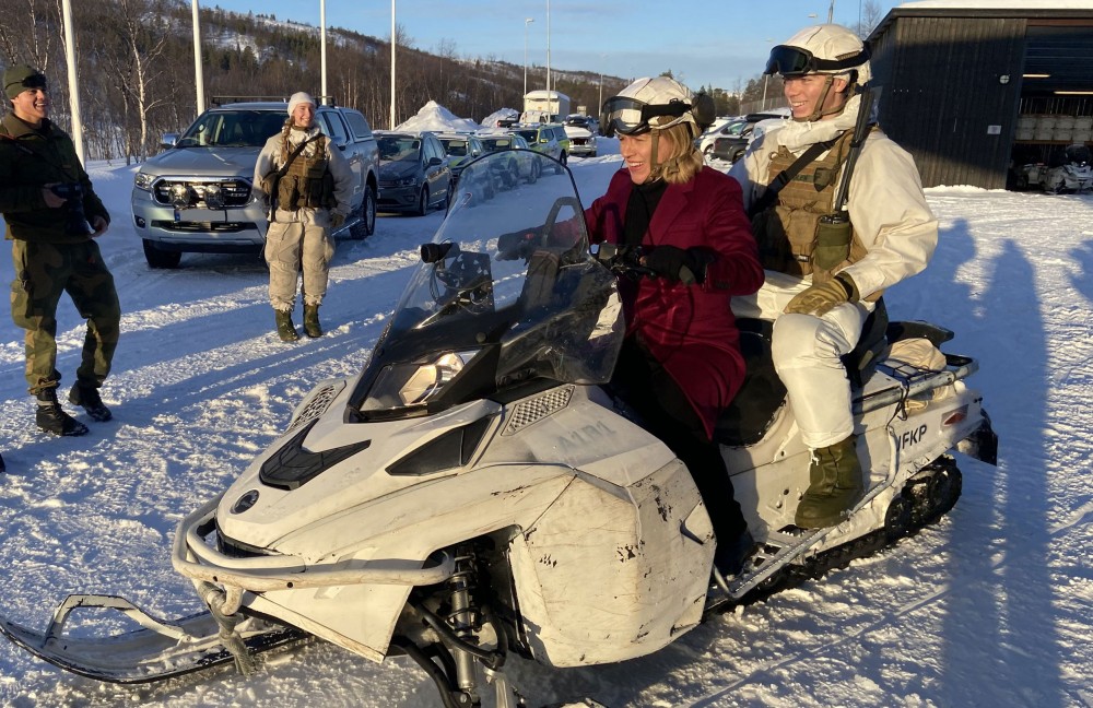Norges utenriksminister Anniken Huitfeldt degradert i regjeringsomstilling – Looking to the Arctic