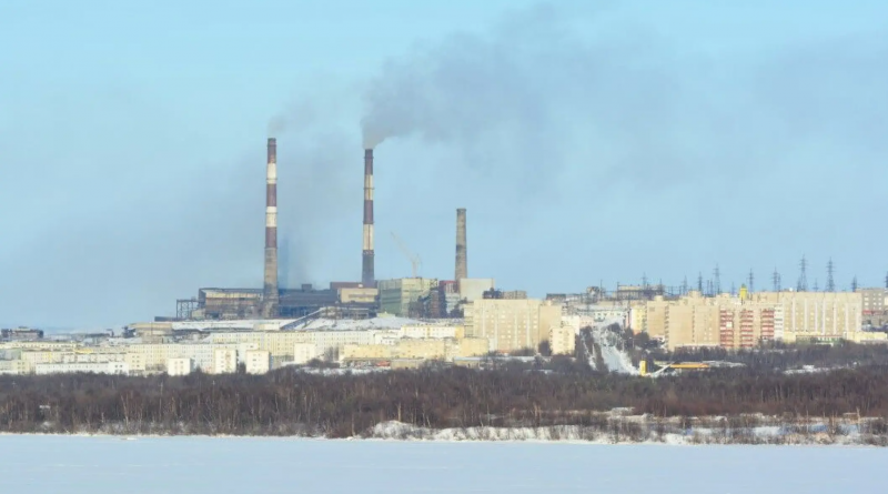 Landmark Nikel stacks fall in demolition