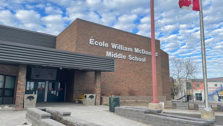 High levels of lead detected in water at 2 Yellowknife schools