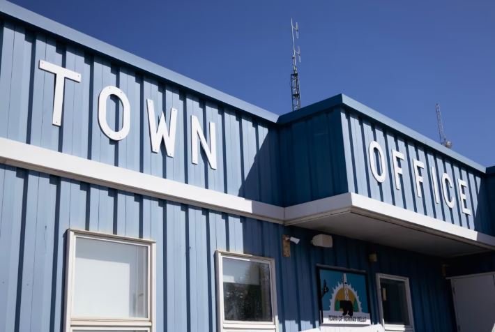 Town of Norman Wells building
