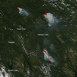 Jeff Schmaltz/NASA Photo prise du satellite Aqua de la NASA le 14 juillet. En rouge, les foyers d'incendie