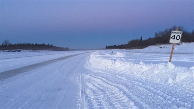 Route de glace de la baie James au Canada. CBC