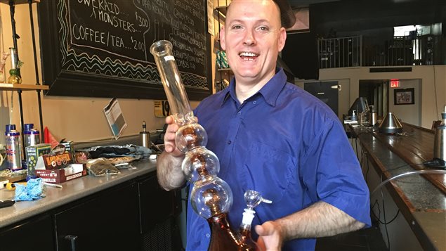 Les Canadiens qui veulent apprendre à cultiver de la marijuana peuvent maintenant se tourner vers un établissement d’enseignement dans la ville frontalière de Windsor dans la province de l’Ontario.