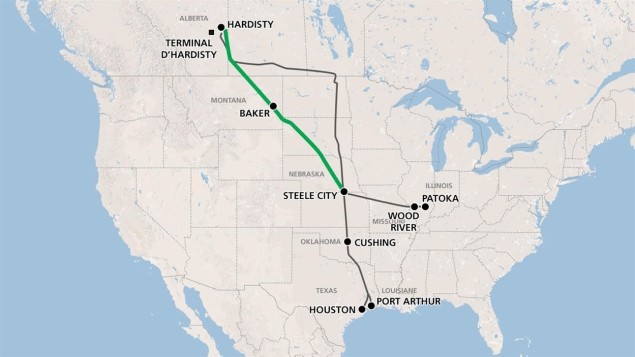 En vert, le tracé du nouveau pipeline Keystone XL proposé qui relierait l'Alberta au golfe du Mexique et en gris, le tracé du pipeline existant. Photo : Radio-Canada