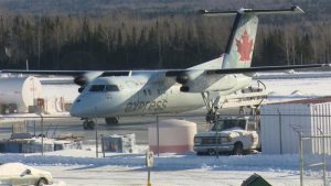 Aéroport régional de Gaspé au Québec. Radio-Canada