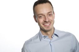 François-William Simard, vice-président développement stratégique et communications pour l'APCHQ