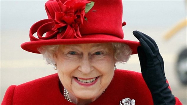 Elizabeth II lors d'une visite au Pays de Galles, le 1er avril 2011. Photo Credit: Christopher Furlong / POOL / AFP 