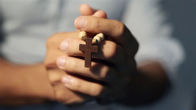 Des groupes religieux affirment que l'homosexualité provient de différents facteurs externes qui peuvent tous être corrigés à l'aide de thérapie. Mais ces affirmations ne reposent sur aucune base scientifique. Photo : iStock 