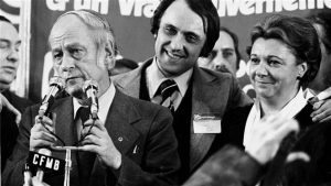 René Lévesque s'adresse à ses partisans après la victoire du Parti québécois, le 15 novembre 1976. Photo : PC/Presse canadienne