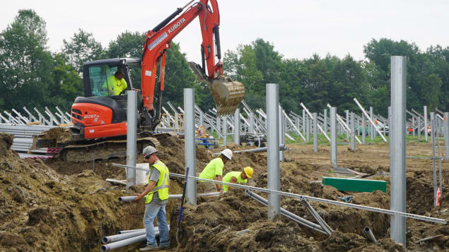 Solaire en construction au Vermont - Radio-Canada