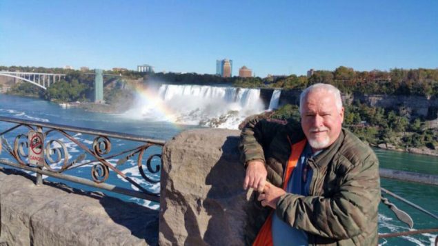 Bruce McArthur, travailleur indépendant de Toronto âgé de 66 ans, a été accusé de deux chefs d'accusation de meurtre au premier degré. McArthur, identifié par des amis, a été arrêté jeudi matin. (BRUCE MCARTHUR / FACEBOOK)