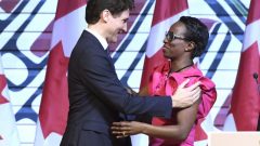 Justin Trudeau affirme que son gouvernement s'est engagé à travailler avec les communautés noires pour faire des avancées sur ces enjeux et d'autres touchant les Canadiens noirs. PHOTO LA PRESSE CANADIENNE