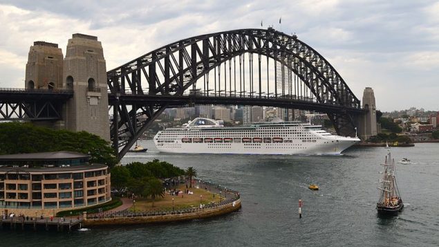 Le MS Sea Princess, port de Sydney - Wikipédia