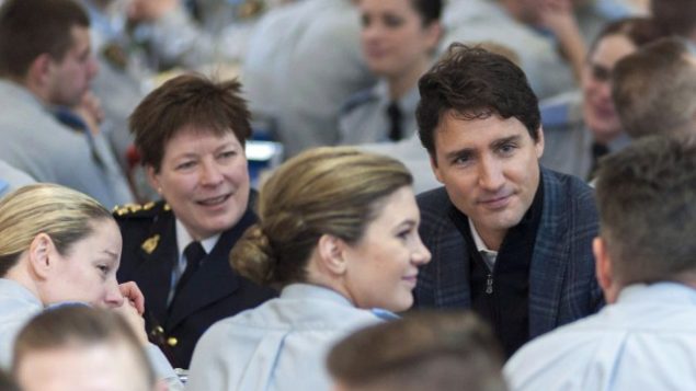 Brenda Lucki, à gauche, en compagnie du premier ministre Justin Trudeau et de sa femme, Sophie Grégoire. PHOTO ARCHIVES LA PRESSE CANADIENNE