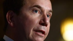 Scott Brison, président du Conseil du Trésor. Photo : Sean Kilpatrick / Canadian Press
