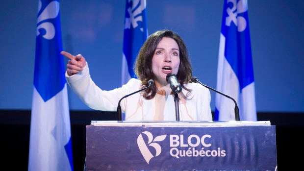 Gabriel Ste-Marie n'a pas mâché ses mots lorsqu'il s'est adressé à la presse avec six de ses collègues mercredi après-midi. Photo : Radio-Canada