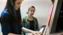 laurence-giroux-do-piano-fille