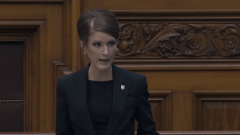 La ;députée franco-ontarienne Amanda Simard qui siège désormais comme indépendante.