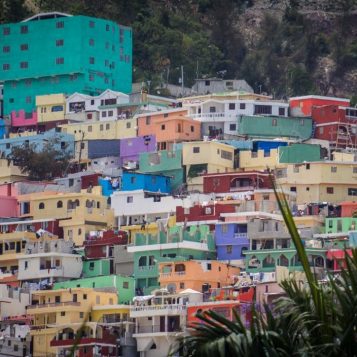 En mission humanitaire - Épisode 5 : En mission en Haïti entre l'enfer et les insectes