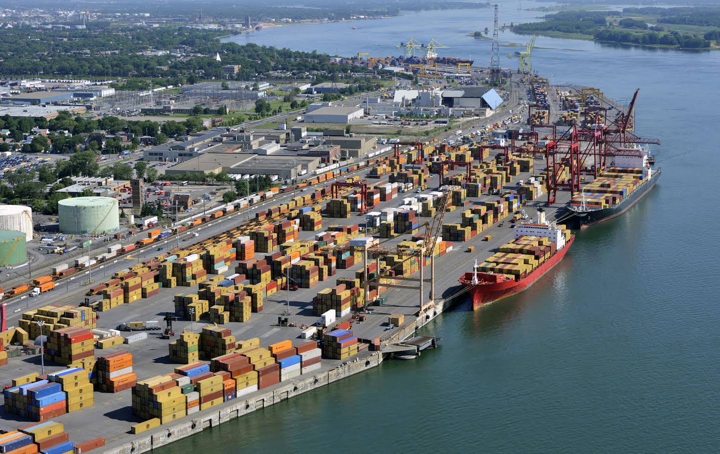 Une ville et son port comment le port de Montréal s’assuretil d