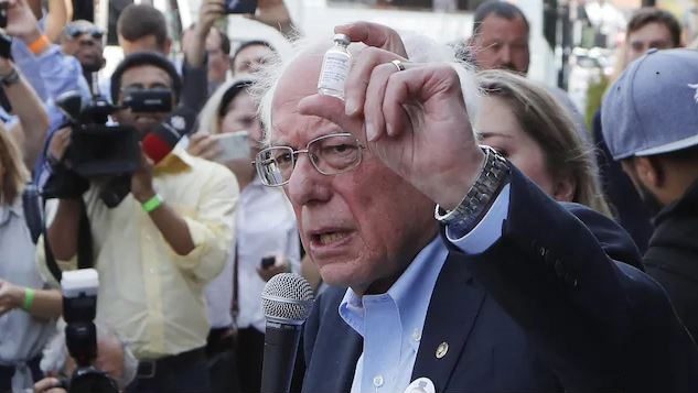 Il est embarrassant que des Américains doivent se rendre au Canada pour y acheter des médicaments moins chers », Bernie Sanders - Associated Press / Carlos Osorio