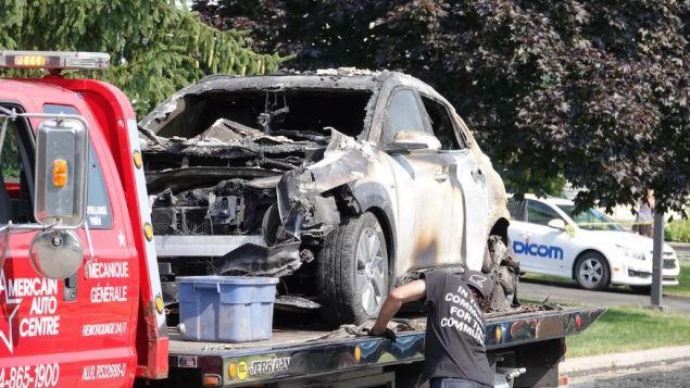 L’explosion de la voiture électrique aurait pris naissance au niveau du branchement du véhicule ou de la pile - Radio Canada / Mathieu Daniel Wagner