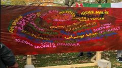 Peinture participative en direct avec Ali Kichou en «hommage à l'ensemble des victimes du système algérien.» - Facebook
