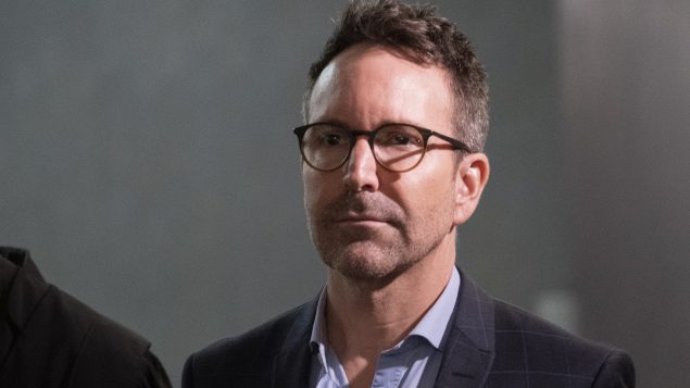 l'animateur déchu Éric Salvail au Palais de Justice de Montréal ce 17 février 2020 - La Presse Canadienne / Paul Chiasson