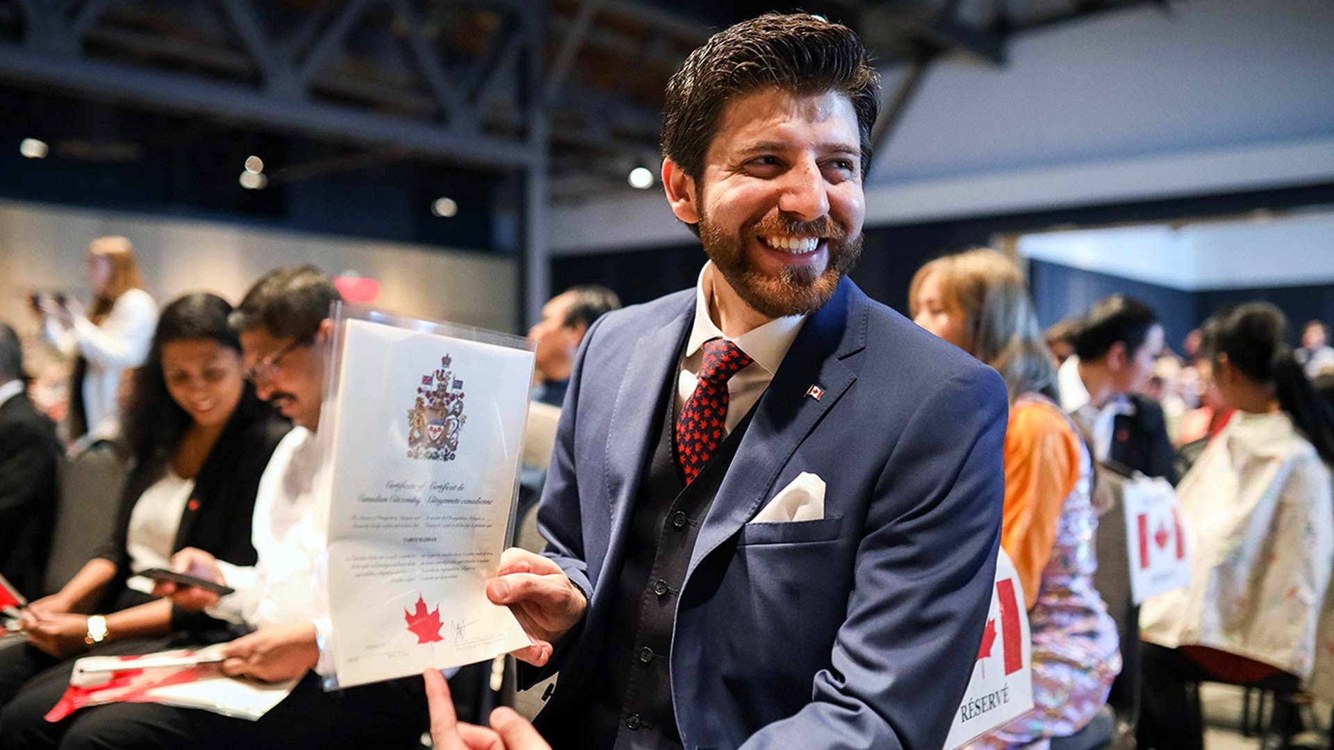 L Abolition Des Frais Pour Obtenir La Citoyennete Canadienne Toujours Reportee Rci Francais