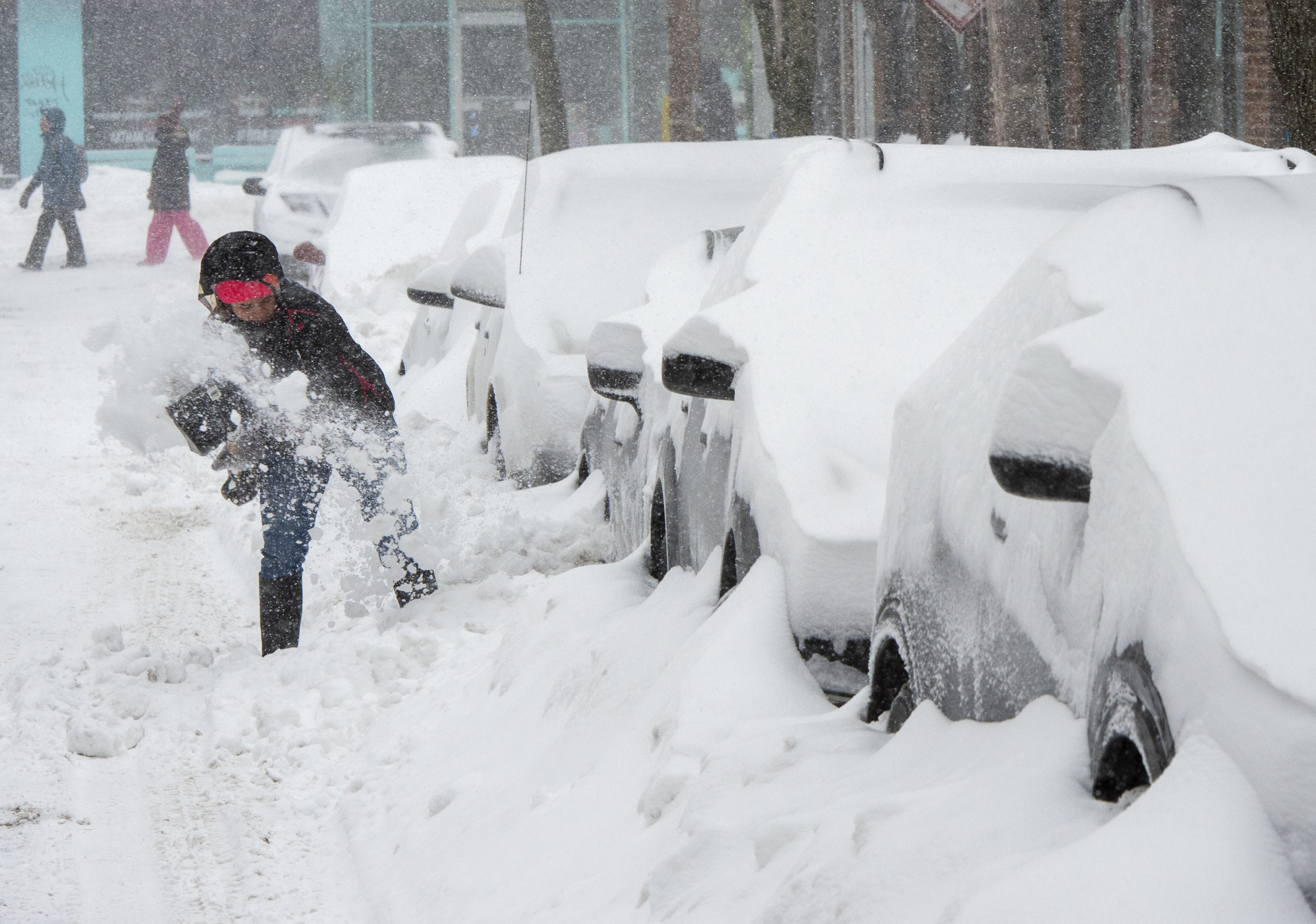 Première tempête de neige de l'année prévue cette fin de semaine au Québec – RCI | Français