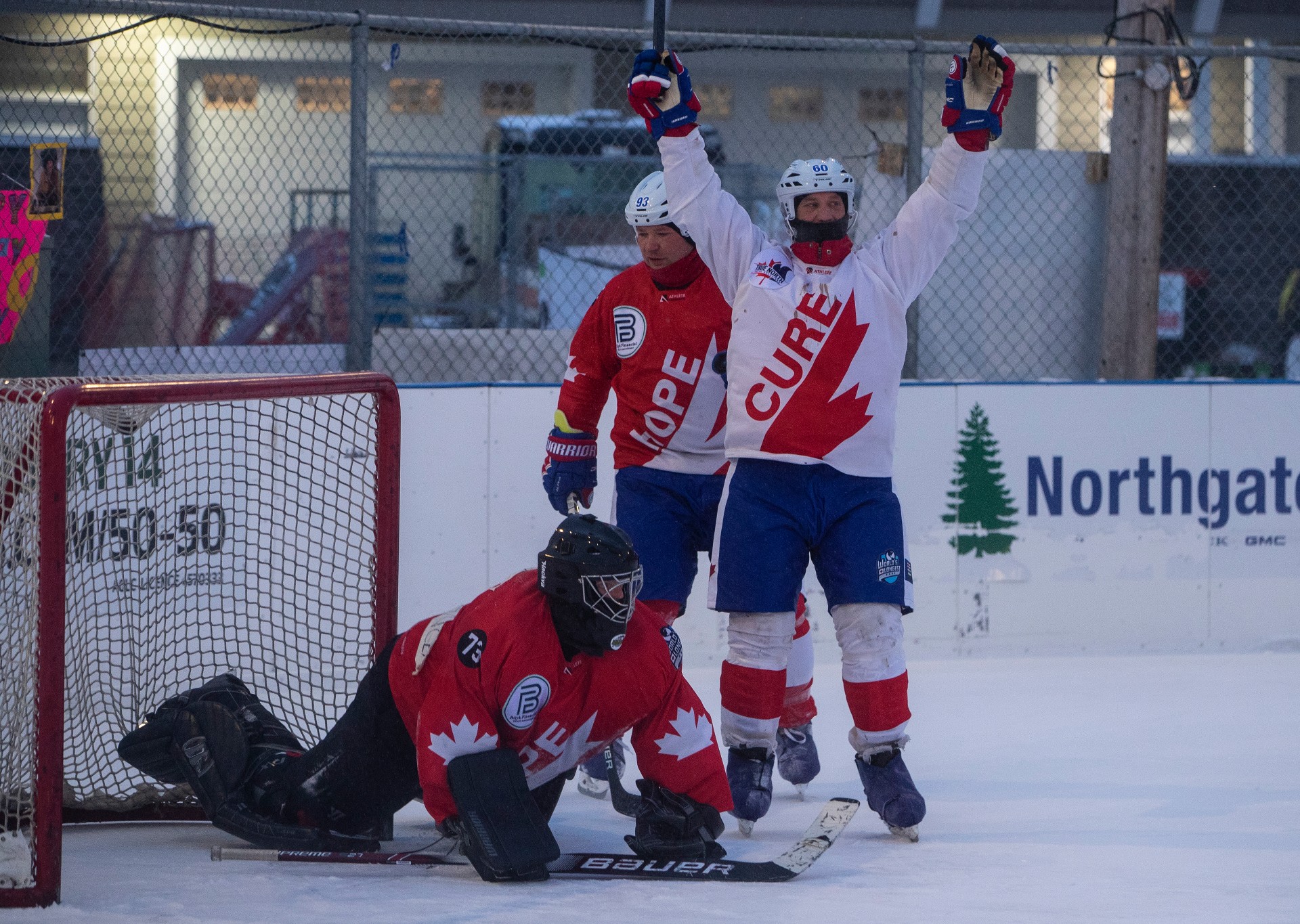Lutte Contre Le Cancer Le Plus Long Match De Hockey Du Monde Bat Des Records Rci Francais