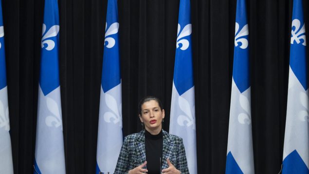 Geneviève Guilbault, vice-première ministre, ministre de la Sécurité publique et ministre responsable de la région de la Capitale-Nationale - Photo : La Presse Canadienne / Jacques Boissinot