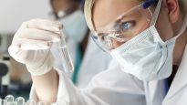 Recherche Scientifique iStock Dmbaker