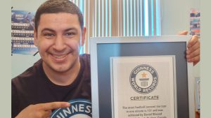 Un record Guinness de soccer pour le jeune Canadien Daniel Wassef