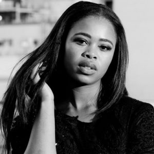 Pretty Yende photo