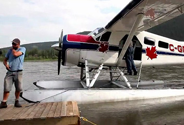 A classic Canadian bush plane in the Northwest Territories  (Canadian Broadcasting Corporation) 