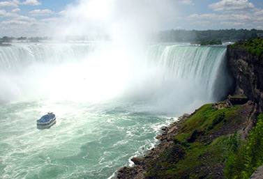 Niagara Falls as seen by tourists from the city of Niagara Falls, on the Canadian side of the border. (CBC)