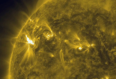 Primer plano del sol y de la actividad solar (NASA/SDO) 