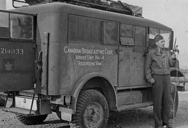 Un vehículo de la Canadian Broadcasting Corporation en la década del 40 (CBC / Radio-Canada) 