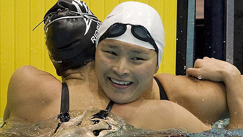 Victoria Poon, Swimmer