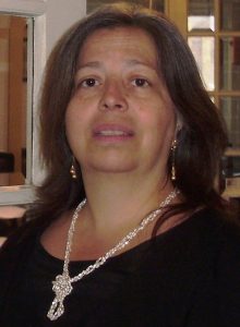Loly Rico lleva décadas trabajando por y para los refugiados. Actualmente es la presidenta del Consejo Canadiense para los Refugiados.