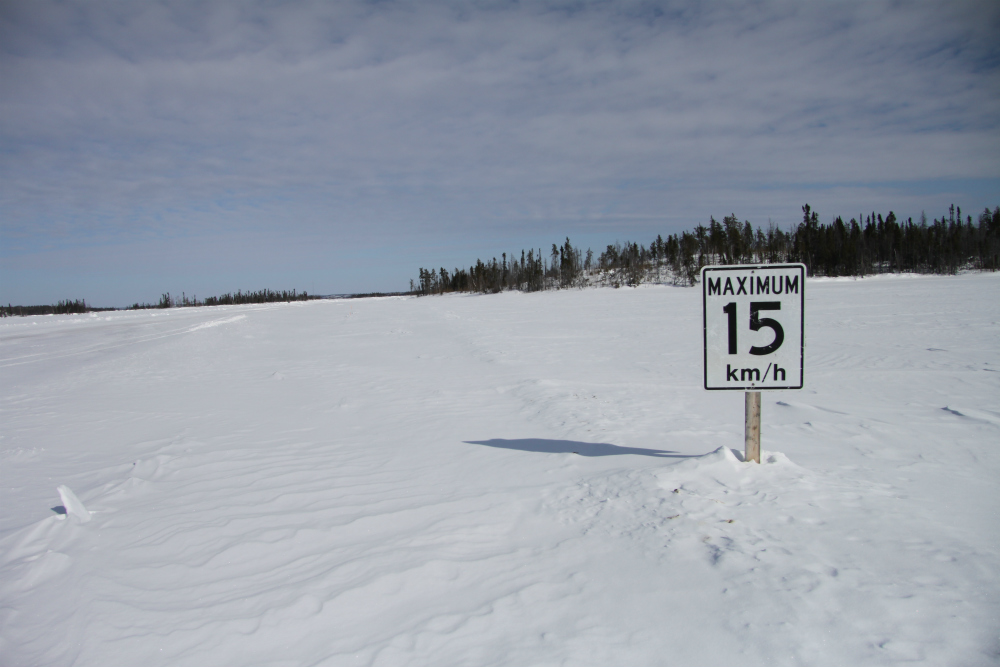 Ice_Road_speed_limit