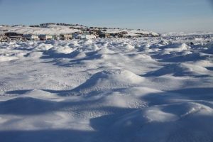 Au total, la revendication du Canada couvre 1,2 million de kilomètres carrés d’océan, un territoire grand comme les provinces de l’Alberta et de la Saskatchewan réunies. (Regard sur l'Arctique)