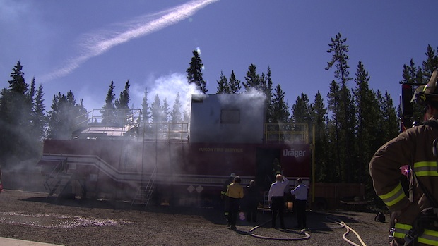 Remorque de formation pour pompiers au Yukon (CBC)