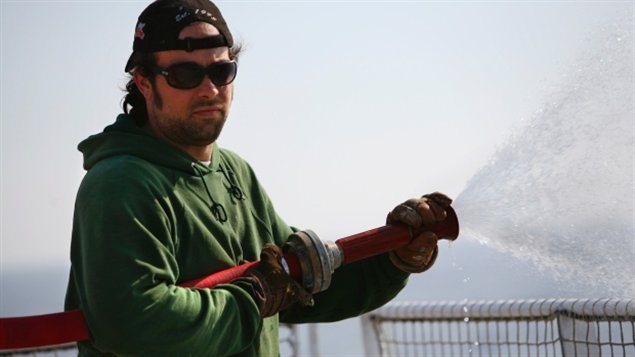 Alexandre Paul, de Montréal, était à bord du Arctic Sunrise lors de son arraisonnement par la garde côtière russe. Il est détenu en Russie et a été accusé de piraterie. (Jiri Rezac/Greenpeace)