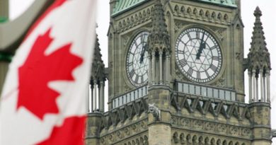 Le vote en faveur de la Loi S-6 s'est déroulé tard le soir du 8 juin. ( ICI Radio-Canada)